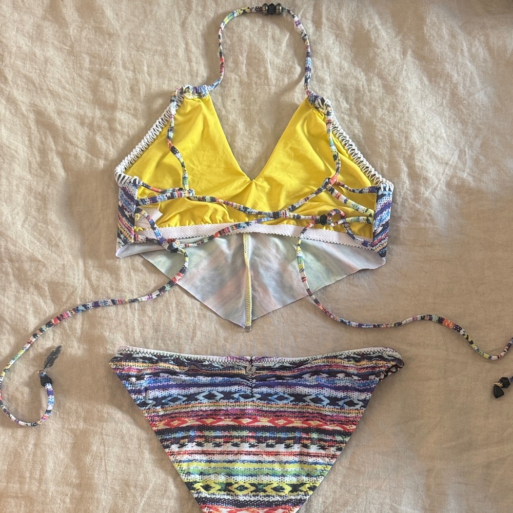 Colorful Patterned Bikini Set - Picture 3 of 3
